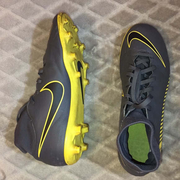 nike high tops soccer